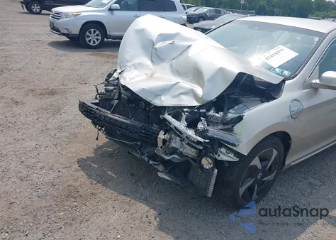 2014 Honda Accord Plug-In Hybrid из США, поврежденный, VIN JHMCR5F7XEC000581